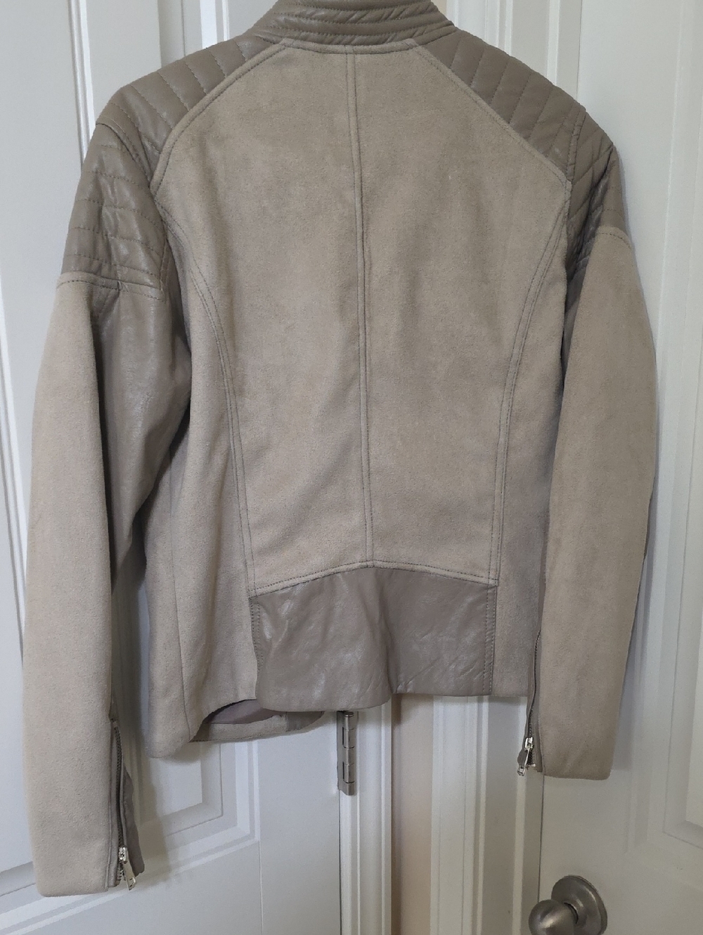 H&M Light Beige Moto Jacket with Quilted Shoulders - Picture 4 of 4